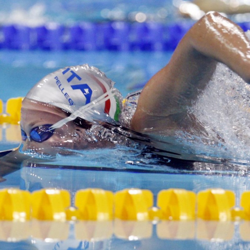 Cialda in ostia per torta con NUOTO SPORT ACQUA personalizzata